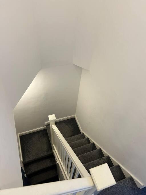 Ferienwohnung Large 4 Bed, Walking Distance To Centre - Sleeps 8 Cardiff Exterior foto